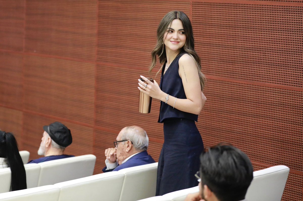 Andrea Chávez tweet media