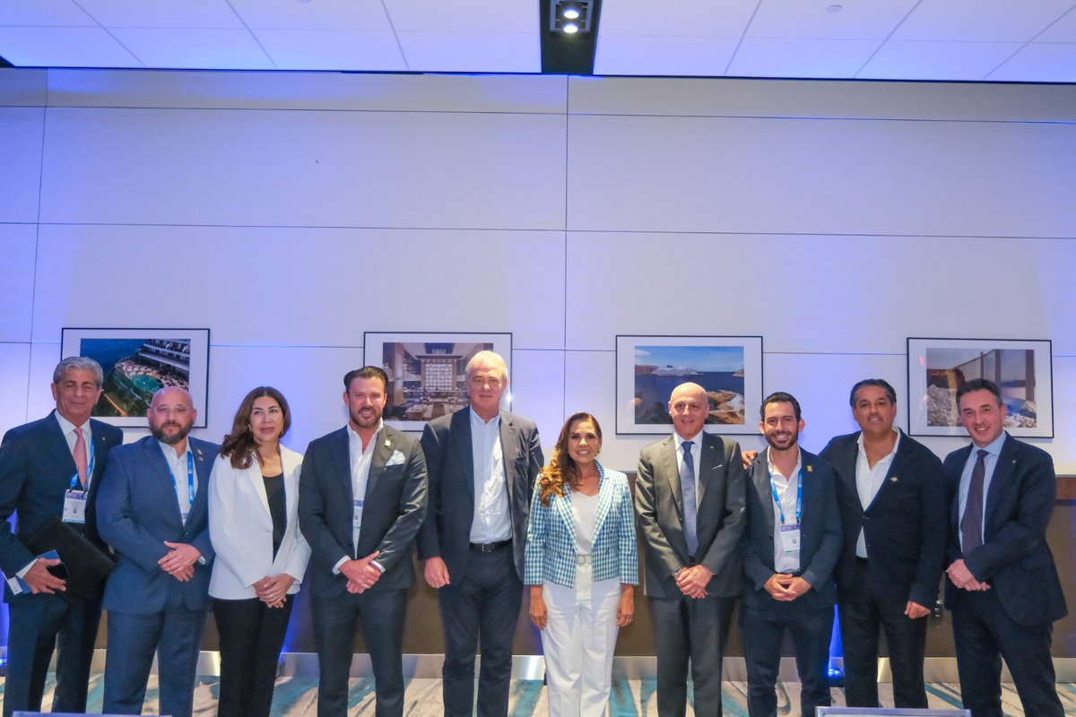 bernardocuetomx's tweet photo. Seguimos fortaleciendo alianzas en Miami. Acompañé a la gobernadora @MaraLezama en reuniones con altos ejecutivos de #SSAMarine y Pierfrancesco Vago, Presidente Ejecutivo de @MSCCruisesUSA. 🚢
Dialogamos sobre nuevas inversiones, el fortalecimiento de nuestros puertos y proyectos estratégicos como el #TrenMaya y el Aeropuerto de #Tulum.