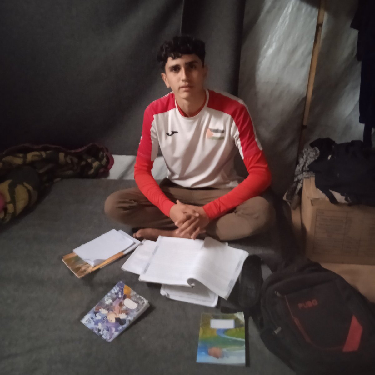 mohamd684083's tweet photo. One dollar may seem small, but it's a lifeline for those who depend on it to cover their education costs and support their families. Help me achieve my educational future and be a part of it after I lost my athletic future،✍️https://t.co/I04c0SBeGu https://t.co/GHu1hlN16o