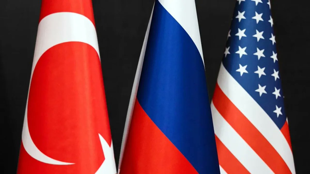 Tarihi bir an! 10 Nisan 2025'te İstanbul, ABD ve Rusya dışişleri bakanlarını ağırlayacak. Dünya barışının kalbi, bu kritik görüşmeye ev sahipliği yapacak. Türkiye, diyalog ve diplomasi köprüsü olmaya devam ediyor.

 #İstanbulZirvesi #DünyaBarışı #TürkiyeDiplomasisi