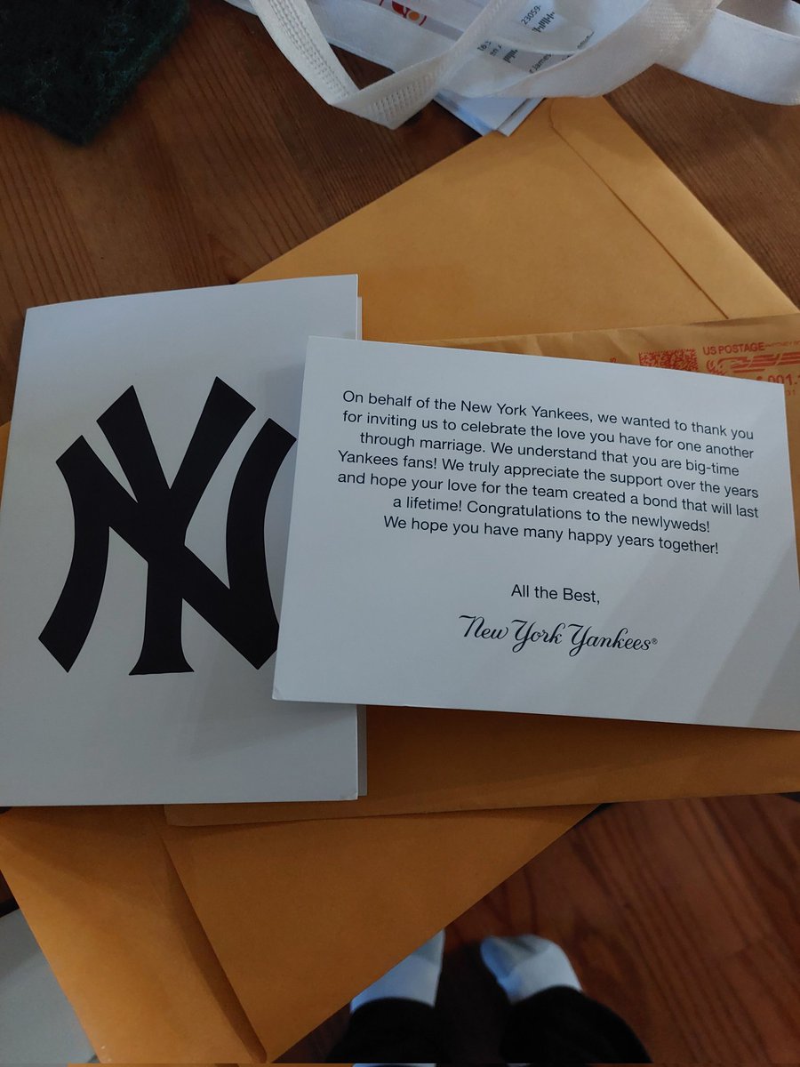 legolassabre's tweet photo. Recieved this from the @NYYankees after sending a wedding invitation.   Thanks! https://t.co/f5Uua2yVNv