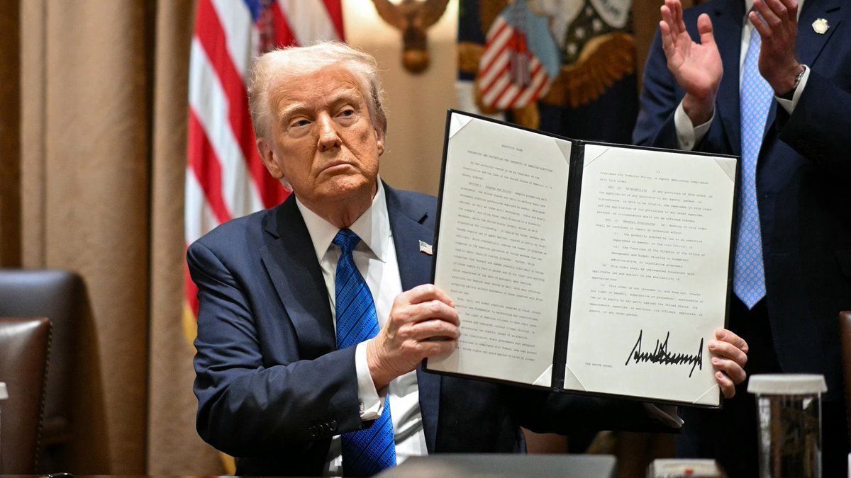 coinspace_'s tweet photo. 【速報】🇺🇸🇨🇳トランプ大統領、中国に対する関税を104%に引き上げる大統領令に署名 https://t.co/eV8lQhfwba