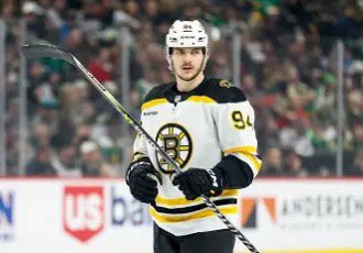 BlackNGoldPod's tweet photo. #94 JAKUB LAUKO PUSHES WITH COLE KOEPKE ON A 2 ON 1 RUSH AND SNIPES HOME A WRISTER PICKING THE CORNER TO MAKE IT 3-0 BRUINS WITH 16:15 REMAINING IN THE 2ND PERIOD!! #NHLBruins #BOSvsNJ #Boston #BruinsTalk https://t.co/8pHPRQPI51