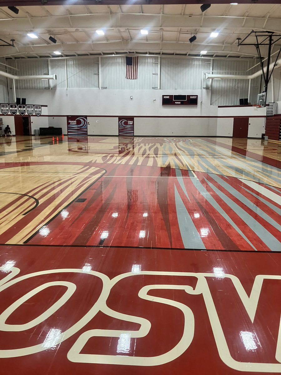 Tahliq_Clemmons's tweet photo. After a great conversation and visit I am blessed to receive my first offer from Calumet College Of St. Joseph. A huge thank you to Coach Dan and the rest of the staff for their hospitality! GO WAVES 🔴⚪️ https://t.co/hCbjsZWfrV