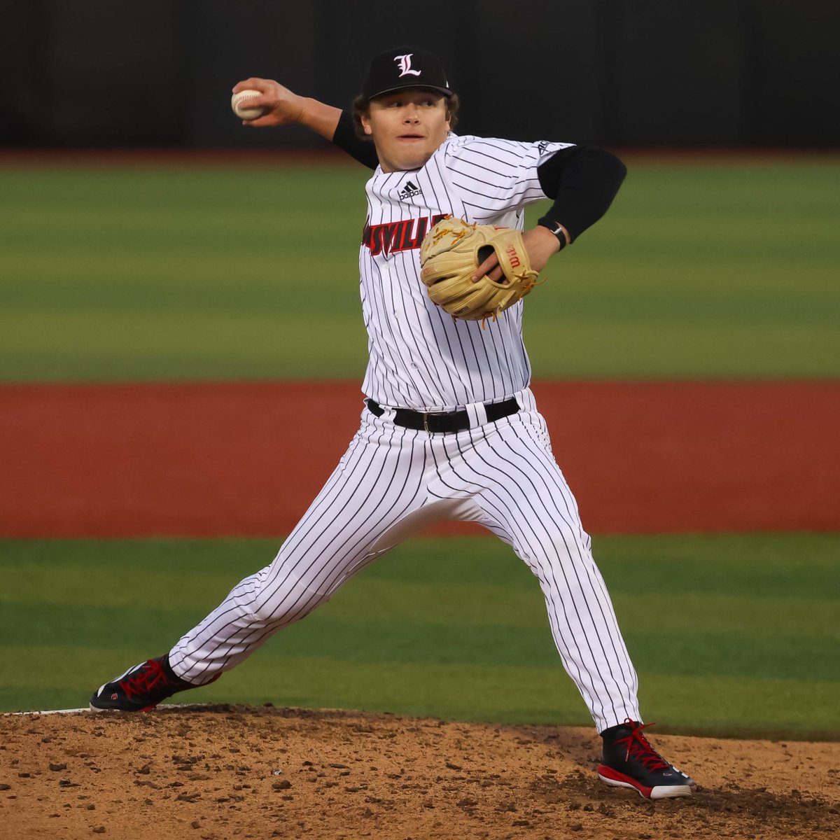 .<a href="/JakeSchweitzer8/">Jake Schweitzer</a> has a second straight zero.

M4 | Cards 1, Cats 1

#GoCards