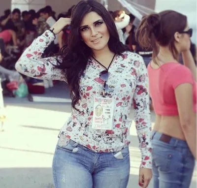 florencepeus's tweet photo. Dania a fuerza quiere ser fresa y de alta sociedad. Ya que alguien le truene la nube a esta escort operada a más no poder.  #LCDLFAllStars https://t.co/N4Jkb8JSAy