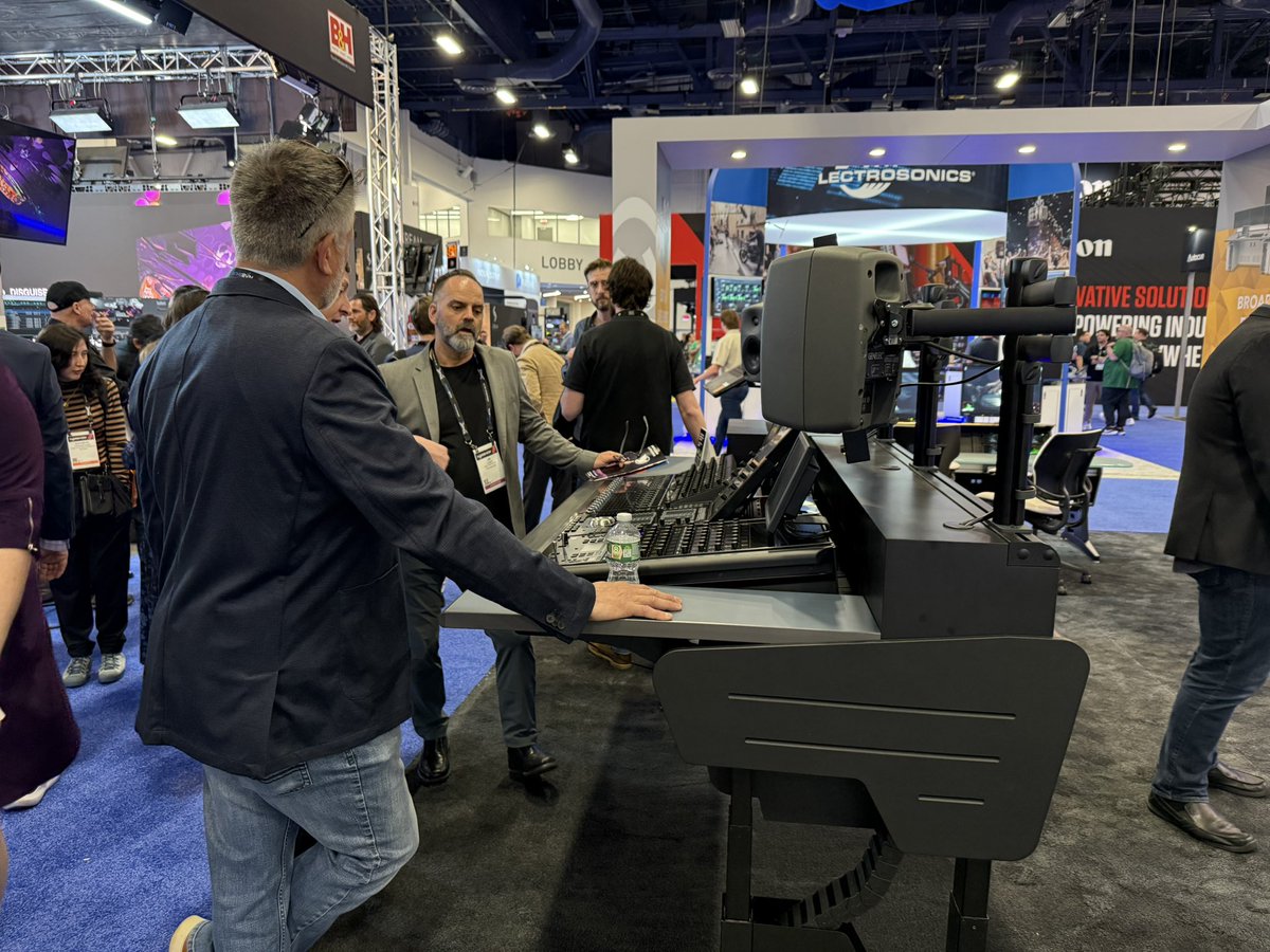 tbcconsoles's tweet photo. Special thanks to @AvidTechnology and @TVLogicUSA whose professional consoles and displays look so good on our technical furniture, it’s like they were built with broadcast in mind!  😊 #nabshow2025 #avfurniture #creatingspacefornewtechnology https://t.co/IzDQqB0mFy