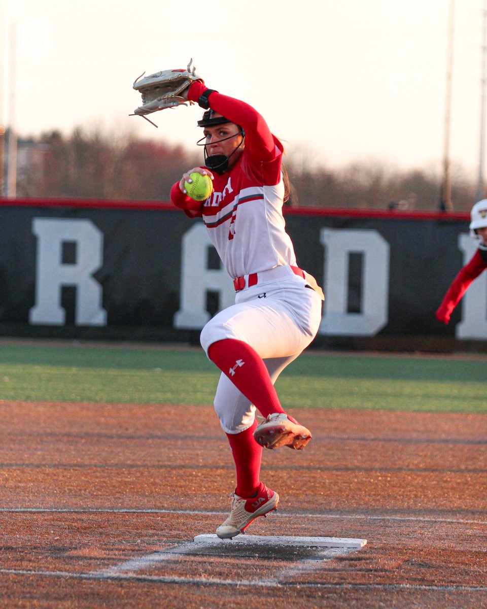 Shut em down Kins! 

Robertson works out of a bases loaded jam with no outs 😳