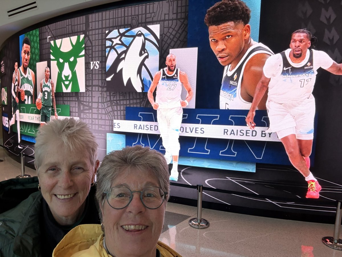 tlzeh's tweet photo. #FeartheDeer last game of the season https://t.co/uFyQeFhZtB