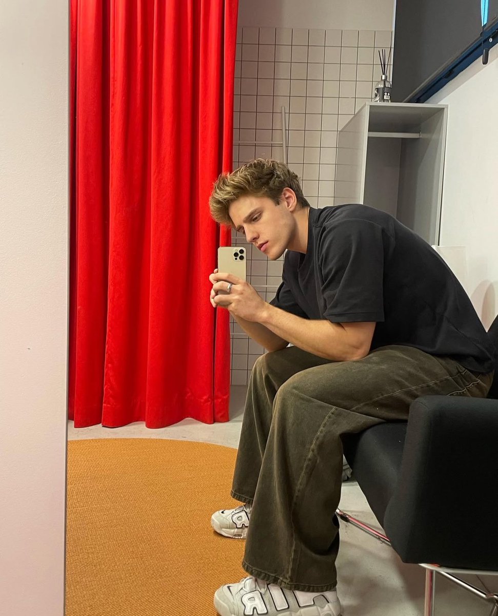 𝗛𝗬𝗣𝗘𝗥𝗜𝗢𝗡. tweet media