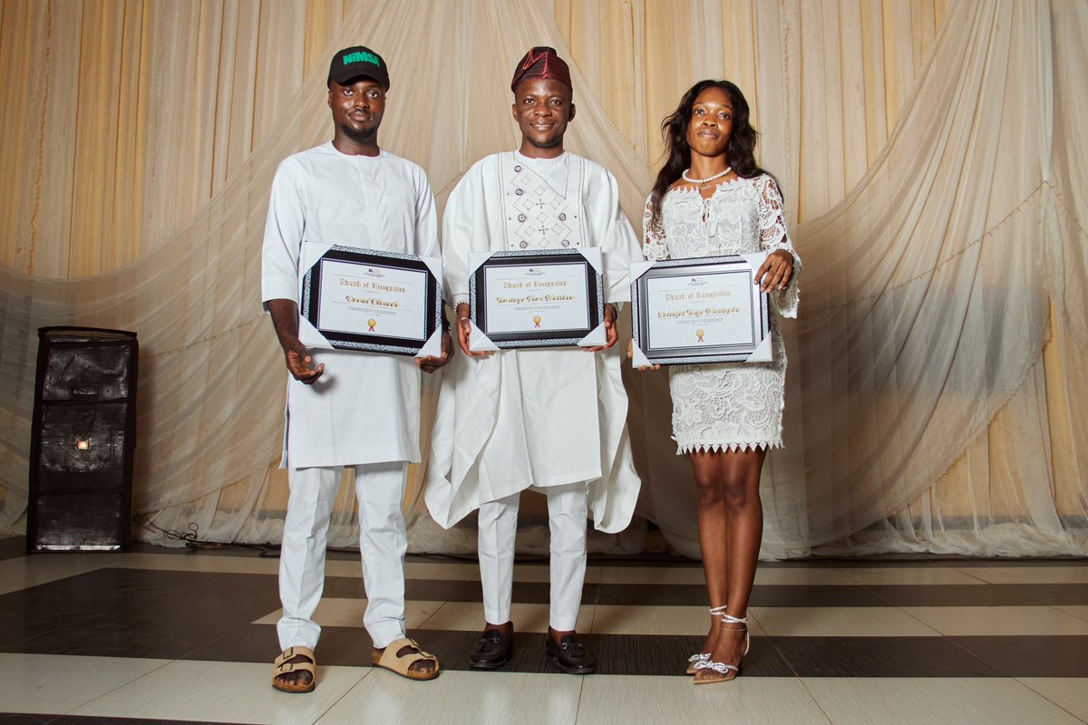 DanielOlusade's tweet photo. On the 5th April, last week, I was privileged, along side some SW Leaders, to have joined the good people of @ooumsa in their just concluded 31st Health Week at OOUTH, Shagamu, Ogun State.
I was a blissful experience I would ask for again and again!
#NiMSA #OBA #OOUMSA https://t.co/JSKvhftCR2