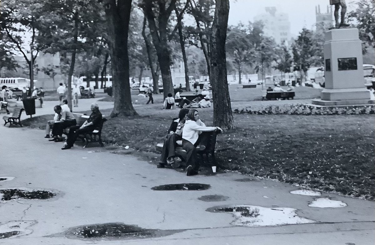 weeaush's tweet photo. Square St Louis, 1978, Montreal. https://t.co/sVH2RbLEsy