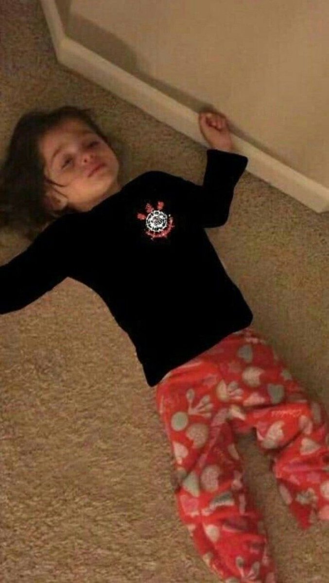 lindifc's tweet photo. narração do thiago leifert e corinthians com o time reserva https://t.co/HSWFz8JJ2f