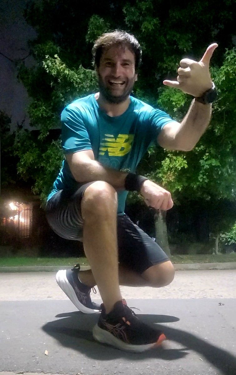 Pumita_runner's tweet image. Fin de martes! 💙🤙🏻
Día + 98 🫶🏻 Fondito 20K 

#CorroConElCorazón
#RinconcitoRunner 
#MoveYourMind
#SoundMindSoundBody