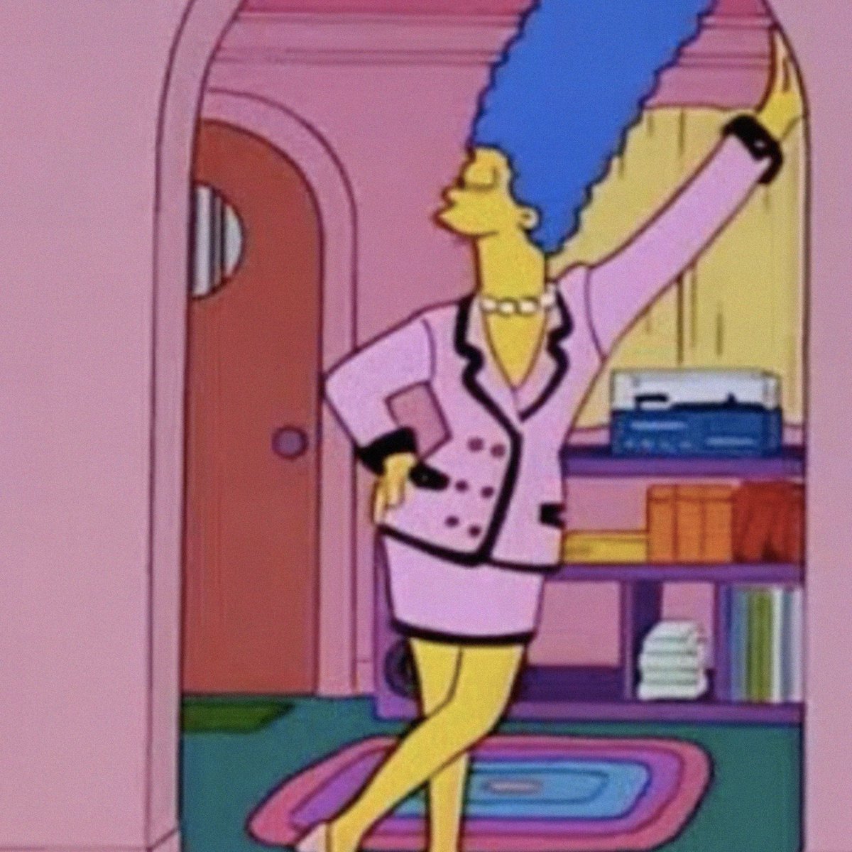 El traje de Segundo Castillo es idéntico al Channel de Marge
