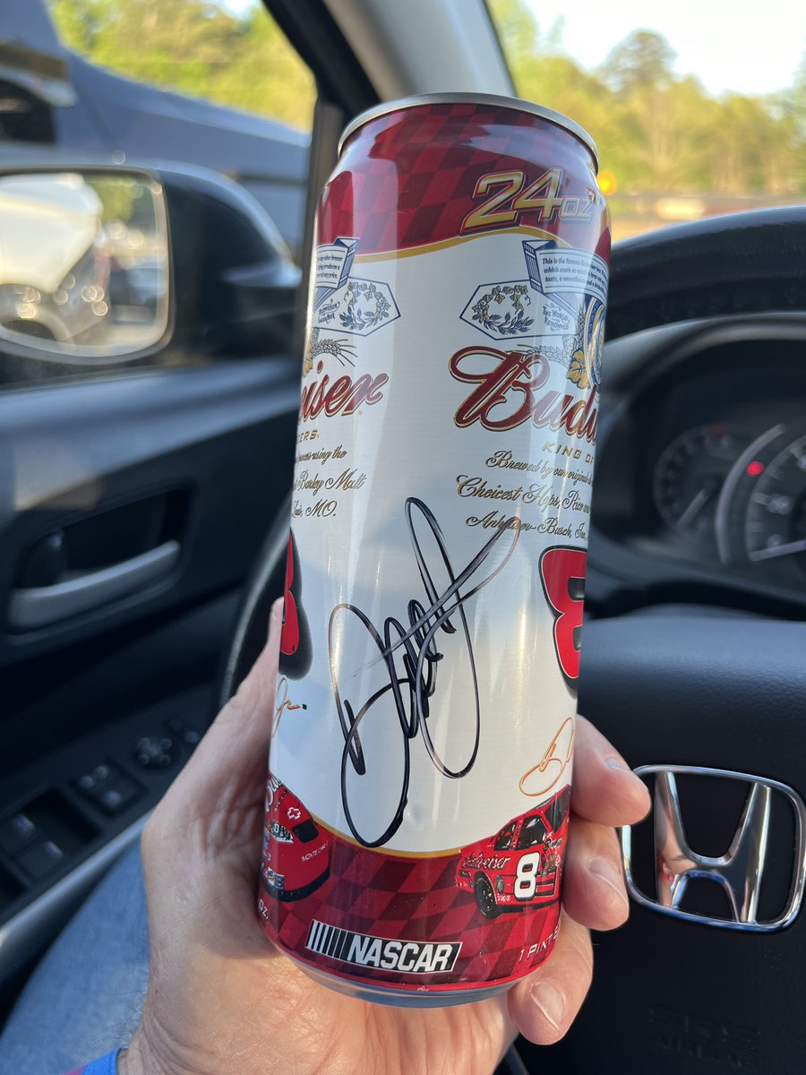 wmarkgoodman69's tweet photo. @DaleJr @zMAXFormula @CARSTour @LostSpeedways @MatthewDillner @DirtyMoMedia Thanks for coming to Byron today Dale!  My mom and dad met you and enjoyed meeting you so much. You made their days special! https://t.co/cdTMiVHujS