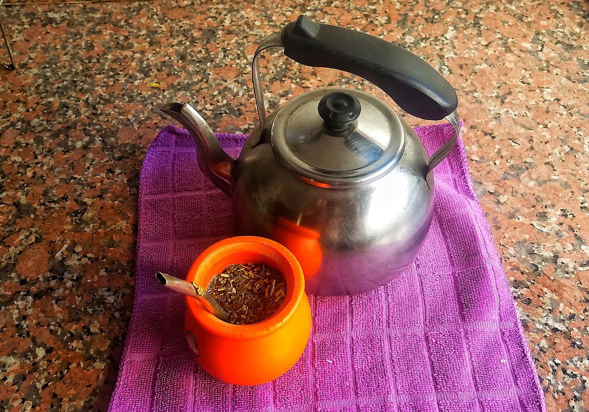 valpros2's tweet photo. @NeNe_D_Antes “Nosotros inventamos el mate” dicen…
Cualquier porteño en corto https://t.co/17F0VKnKvN