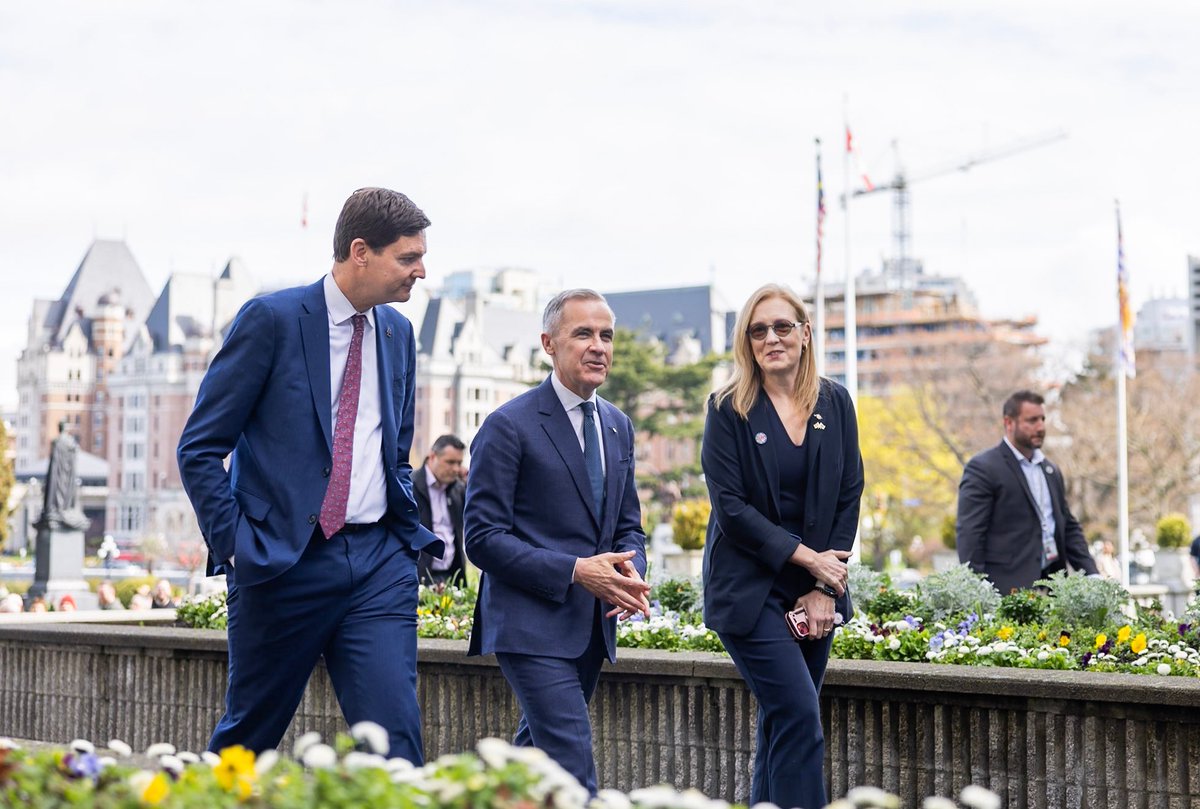 Brenda Bailey (@brendabaileybc) on Twitter photo Welcome to BC, Prime Minister <a href="/MarkJCarney/">Mark Carney</a> 🇨🇦
British Columbians are no strangers to hard work. We look out for each other, it’s who we are as Canadians 🍁. So when our sovereignty is questioned we roll up our sleeves, we come together & get to work. #TeamCanada Elbows Up. Welcome to BC, Prime Minister <a href="/MarkJCarney/">Mark Carney</a> 🇨🇦
British Columbians are no strangers to hard work. We look out for each other, it’s who we are as Canadians 🍁. So when our sovereignty is questioned we roll up our sleeves, we come together & get to work. #TeamCanada Elbows Up.