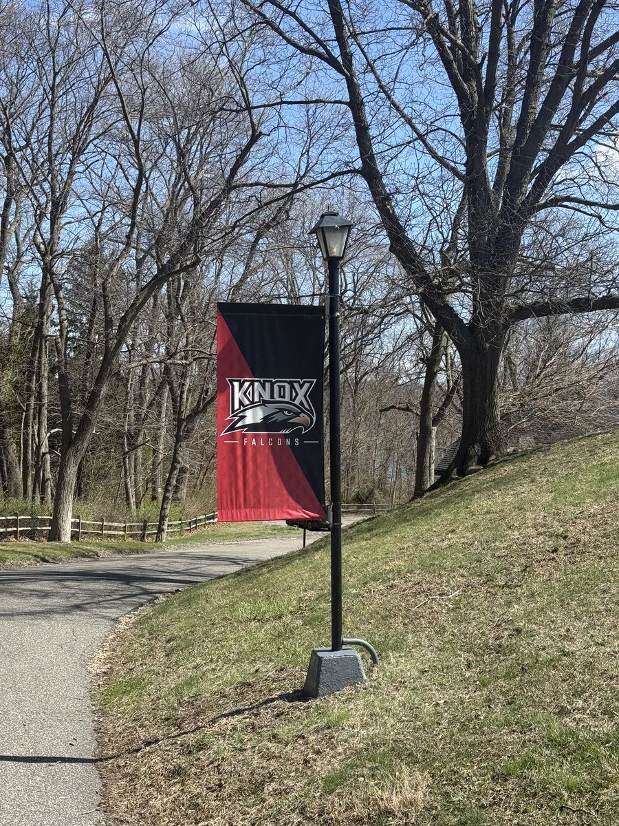 Thank you to Coach Grasso and Coach “Leek” and The Knox School faculty for having me on campus today! I had a great time!