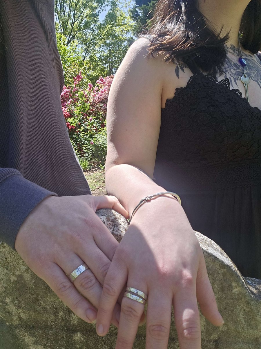 dustbinflowers's tweet photo. How It Starter vs How It’s Going. 
(we got married 😌) https://t.co/u3lO9Je2tv