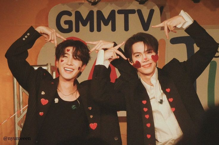 firstkharat's tweet photo. my fav boys 💞 https://t.co/96eWjUjUja
