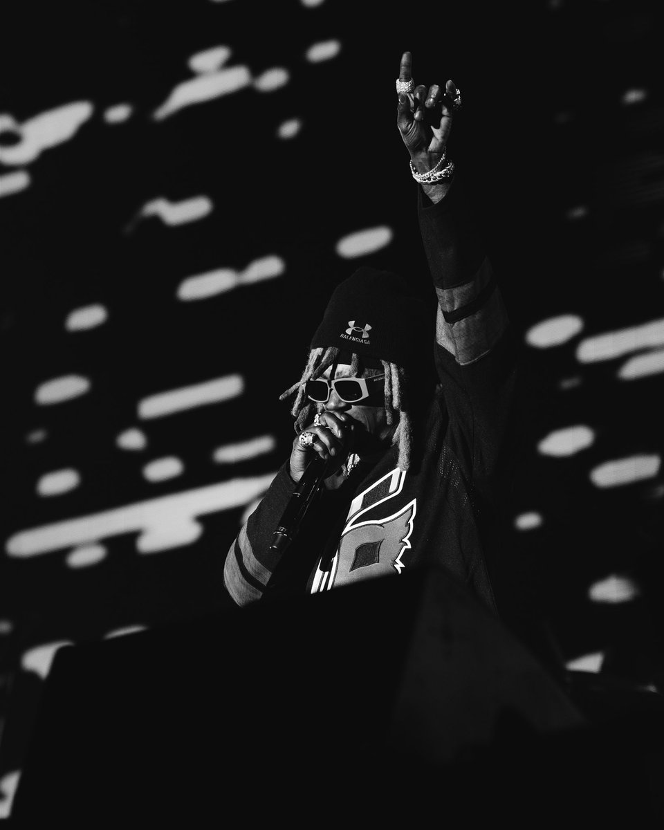 alexxshotthat's tweet photo. Weezy F Baby https://t.co/JFIAN93c8Z