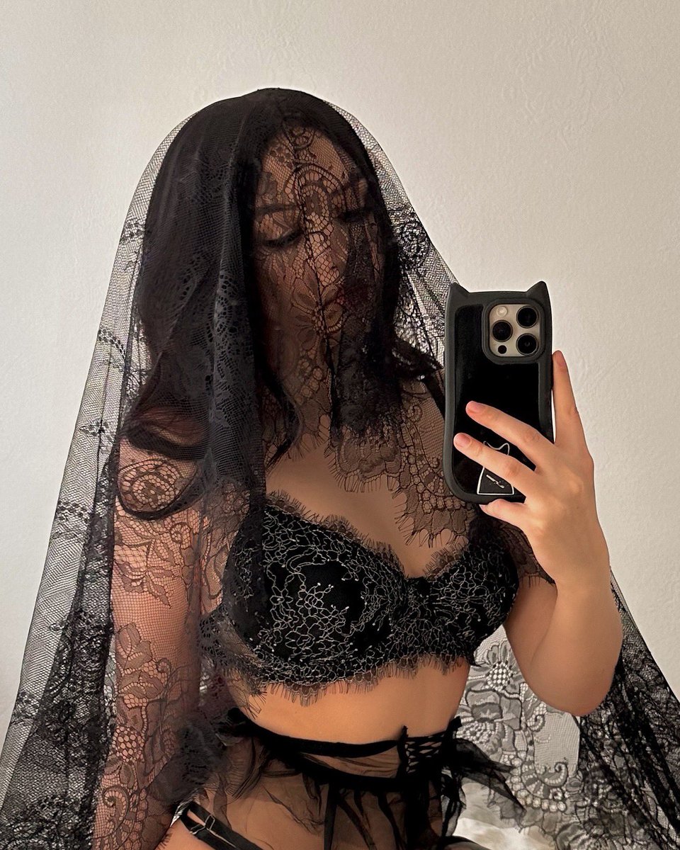 #ريتويت_للمزيد  ونقطه خاص اصبح عليك 🫢
#تومبويِ #ليز