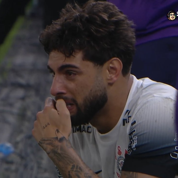 elyelsccp's tweet photo. Eu não vou aguentar mais 1 mês de donelli no gol do Corinthians.... https://t.co/GDwjCmpzHL