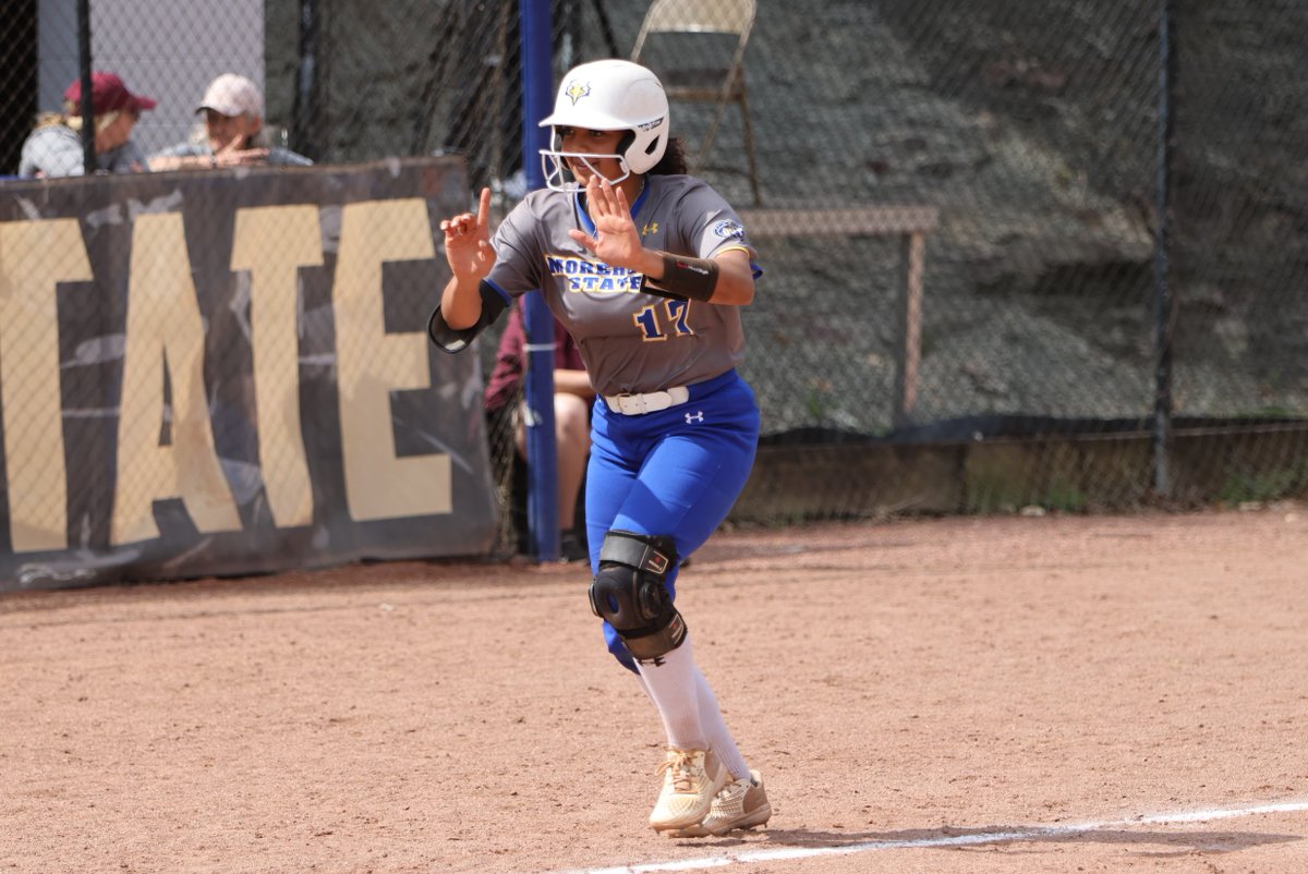 Morehead State Athletics (@msueagles) on Twitter photo ICYMI: <a href="/MSUEaglesSB/">Morehead State Softball</a> (4-33/2-12) dropped a pair at UT Martin (14-29/6-8) on Sunday (11-2 in 5 innings & 9-5), despite <a href="/KendraLewis12_/">Kendra Lewis</a>'s 2 home runs in game 2, tying an MSU record last done in 2019. Eagles have hit 5 HRs in last 4 games!
Story: shorturl.at/flfwt
#SoarHigher ICYMI: <a href="/MSUEaglesSB/">Morehead State Softball</a> (4-33/2-12) dropped a pair at UT Martin (14-29/6-8) on Sunday (11-2 in 5 innings & 9-5), despite <a href="/KendraLewis12_/">Kendra Lewis</a>'s 2 home runs in game 2, tying an MSU record last done in 2019. Eagles have hit 5 HRs in last 4 games!
Story: shorturl.at/flfwt
#SoarHigher
