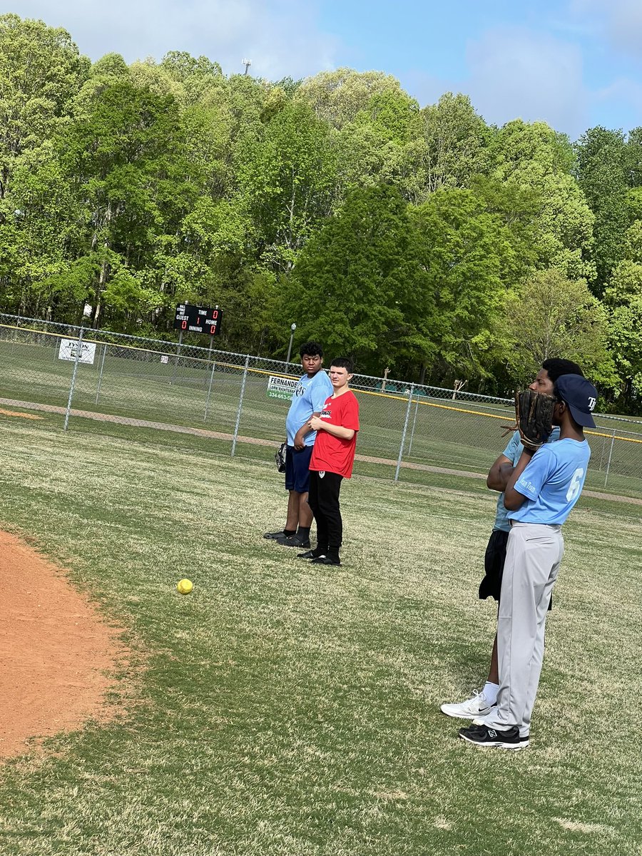 The Opelika football team was back at it again Saturday! We are grateful for the opportunity to hang out with the Miracle League and to lead by serving 
#OwnIt