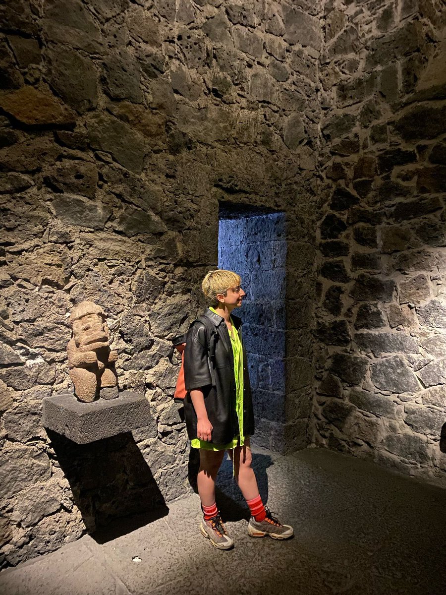 Casa del Lago UNAM (@casadellago) on Twitter photo Shiva Feshareki (GB/IR <a href="/shivafeshareki/">Shiva Feshareki</a> ) visitó el Museo Anahuacalli en este día de residencia artística. Recuerda que nos encontramos el próximo sábado 12 de abril para conocer los resultados de su trabajo.
Liquid Ziggurat / 13:00/ Espacio Sonoro / Entrada libre. Shiva Feshareki (GB/IR <a href="/shivafeshareki/">Shiva Feshareki</a> ) visitó el Museo Anahuacalli en este día de residencia artística. Recuerda que nos encontramos el próximo sábado 12 de abril para conocer los resultados de su trabajo.
Liquid Ziggurat / 13:00/ Espacio Sonoro / Entrada libre.