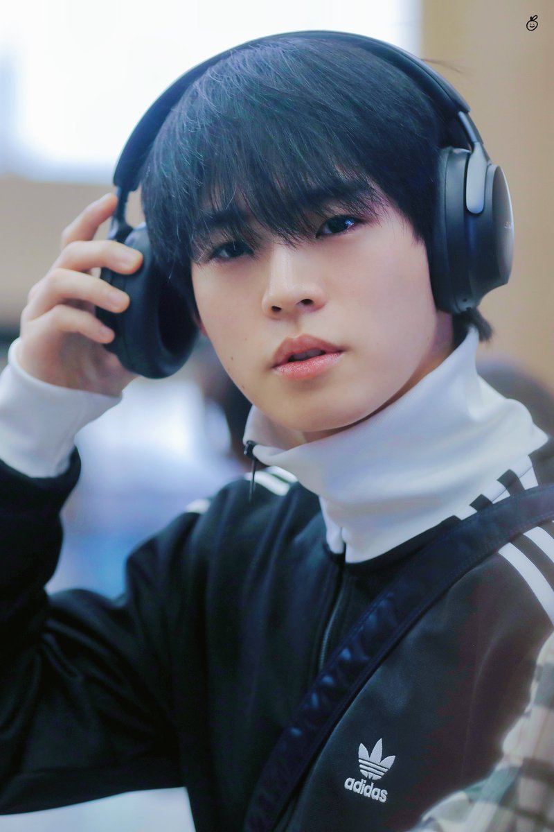 orangetionman's tweet photo. 250409 GMP
#온앤오프 #ONF #효진 #HYOJIN https://t.co/5cWOgA9Itj