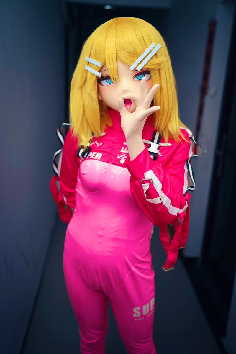 闪光灯撕裂黑暗…
快门声打破寂静…
   “真棒哦 又留下了不一样的痕迹呢”
  嘛… 如果我刷新在楼道上 没刷新在你的床上 你还会喜 欢我嘛～
📹&amp;🎬：<a href="/lagranchy/">Lagranchy透明</a>         
                      <a href="/nemuzuki99/">眠月</a>     
新人第一次被大灯摄摄！真的太感谢两位摄影老师了🥰
#kigurumi #kig_dolls #鏡音リン