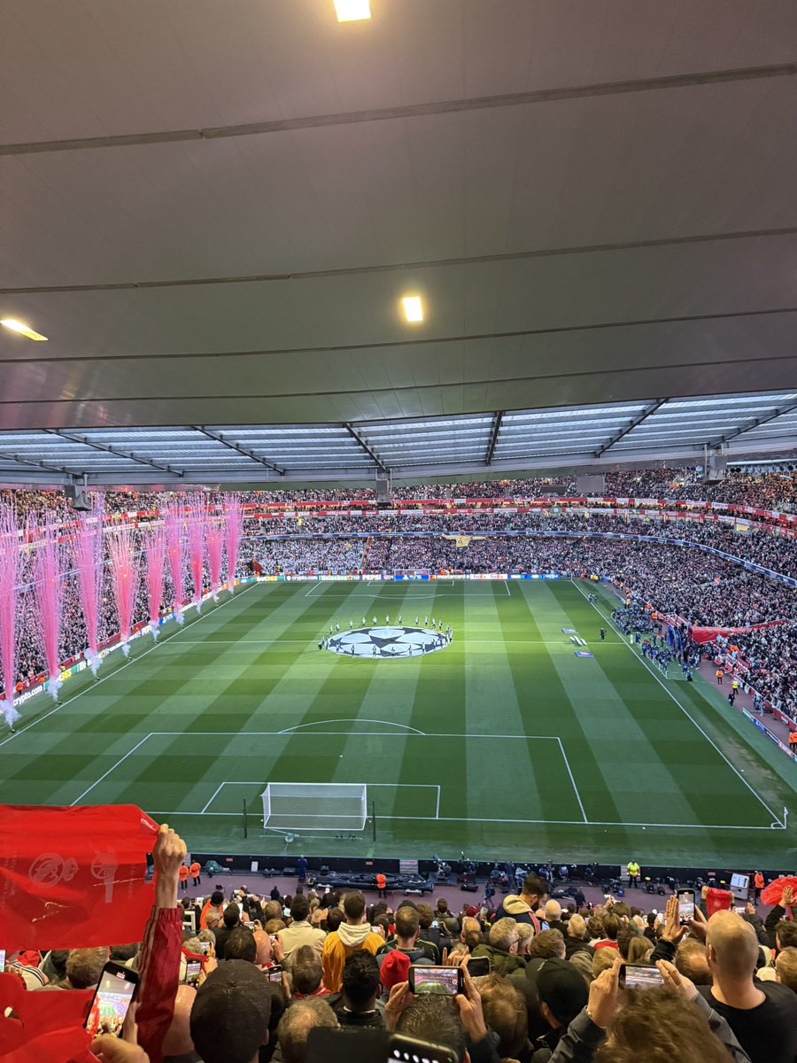 bigh1100's tweet photo. Champions league nights at the Emirates 😍 #ARSRMA #declanrice #ARS https://t.co/oYF8BPaPS2