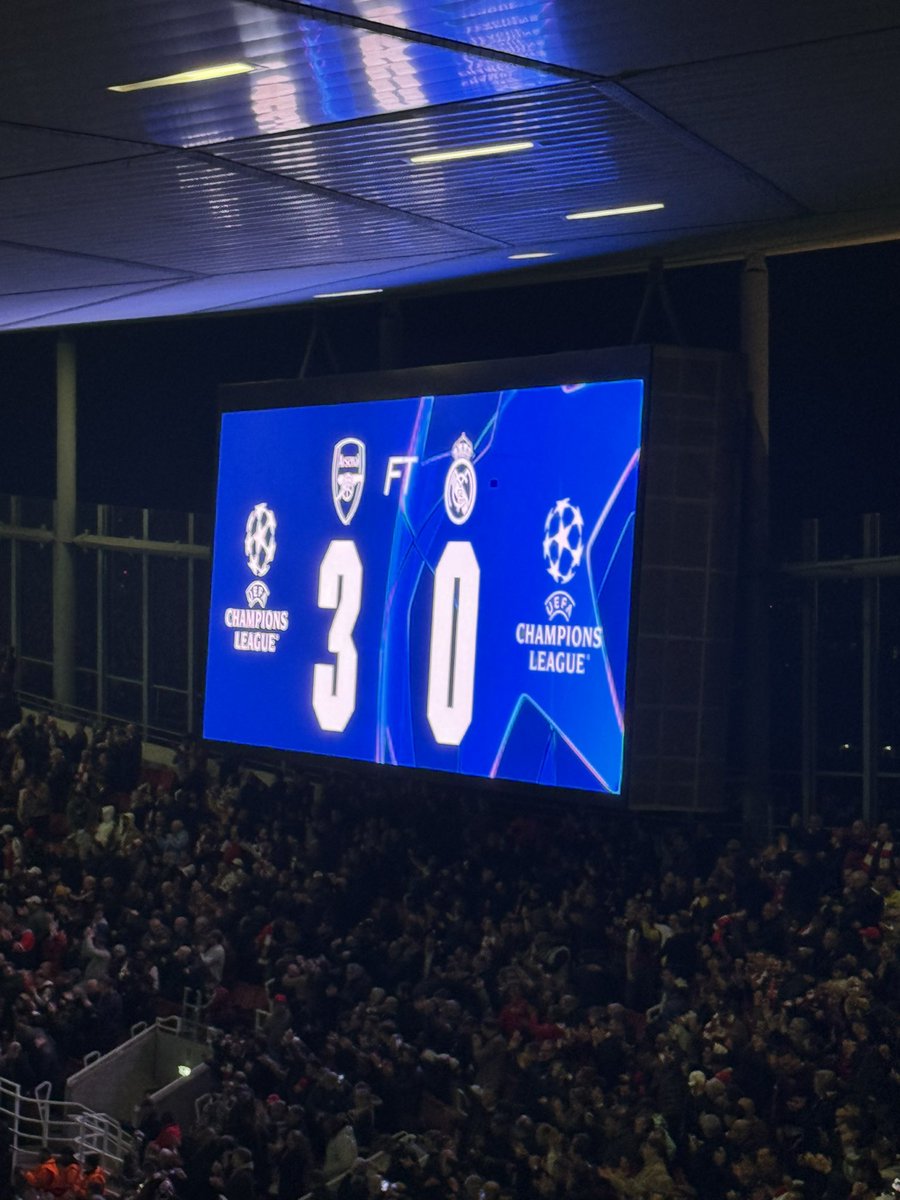 bigh1100's tweet photo. Champions league nights at the Emirates 😍 #ARSRMA #declanrice #ARS https://t.co/oYF8BPaPS2