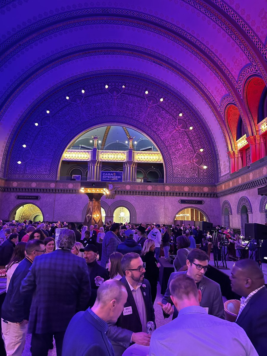 MaxDFOX2's tweet photo. A packed crowd here at @UnionStationSTL  for @CaraSpencerSTL’s watch party on election night. The Alderwoman and her team appear confident as the early results start to roll in. Stick with @FOX2now for updates. 

If elected, Spencer would be the city’s 48th mayor. https://t.co/IcJTi2hihT