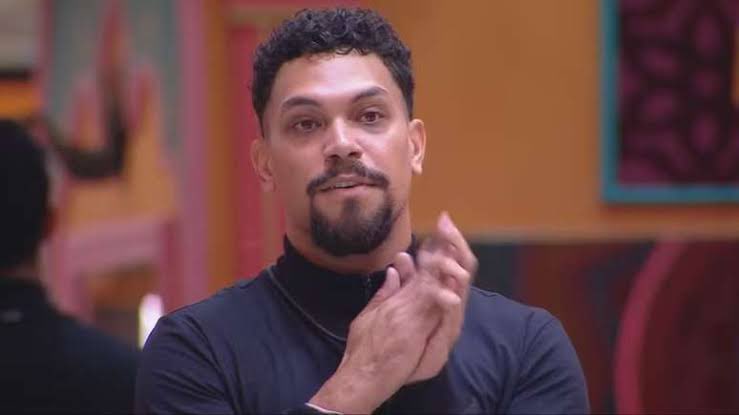 eu_aislan's tweet photo. Eles carregaram essa edição flopada nas costas, e só minha opinião importa. 
#BBB25 https://t.co/GkzhKU81jF