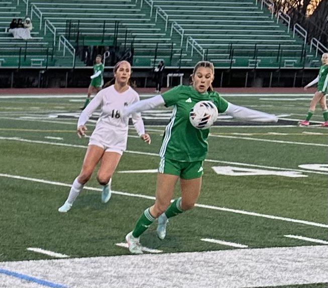 YorkAthletics's tweet photo. Girls’ Soccer
vs. DGN
Varsity won 3-1
JV won 5-0
Nice job Dukes! https://t.co/U38NIPHz2C