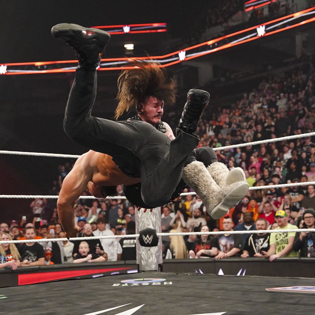 NewFlowNewFuego's tweet photo. But like always there has to be something in my damn eye that distracted me from winning. That’s all it was. It’s okay. I’ll get my get back against him and Bron at Mania. https://t.co/676HCxhMfe