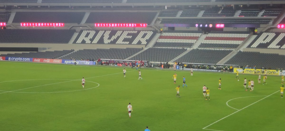 Medio River tweet media