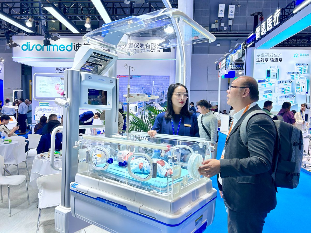 DisonMedical's tweet photo. CMEF 2025
Day 2
Meet disonmed at Hall 4.1F06#babyincubator #infantwarmer #phototherapyunit https://t.co/QpDVjvQy8C