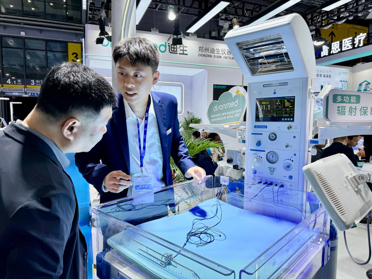 DisonMedical's tweet photo. CMEF 2025
Day 2
Meet disonmed at Hall 4.1F06#babyincubator #infantwarmer #phototherapyunit https://t.co/QpDVjvQy8C