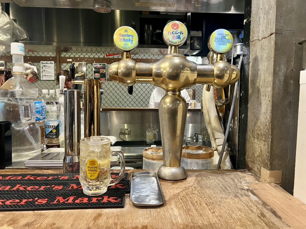 Michael Lee (@cashbowie) on Twitter photo The first Highball machine was invented by <a href="/HighballCharlie/">Highball Charlie</a> and launched at this speakeasy in Tokyo almost 17 years ago—built to serve the perfect Japanese-style whiskey highball.
It’s a great example of what makes Japan special: meticulous attention to detail, a culture of The first Highball machine was invented by <a href="/HighballCharlie/">Highball Charlie</a> and launched at this speakeasy in Tokyo almost 17 years ago—built to serve the perfect Japanese-style whiskey highball.
It’s a great example of what makes Japan special: meticulous attention to detail, a culture of