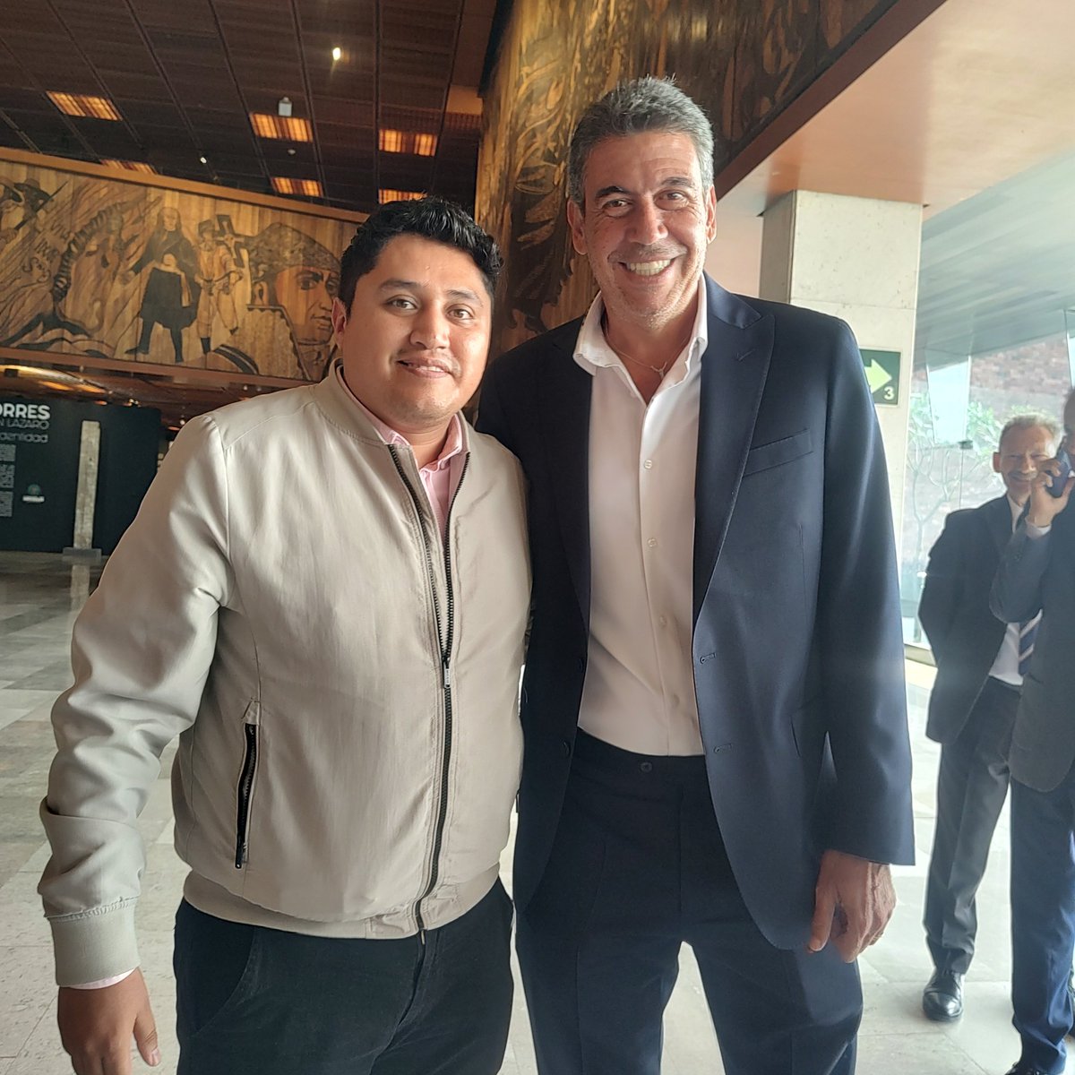 Cesar_GC_08's tweet photo. #NuevaFotoDePerfil https://t.co/Sy1YrBKmHe