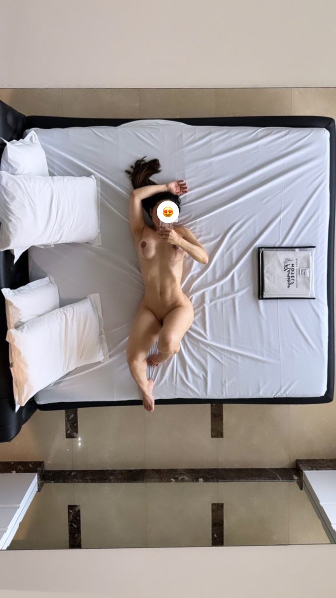 ByCi_'s tweet photo. Quem vem me fazer companhia nesta cama? 🥰

https://t.co/dbytK6A3Uf

https://t.co/14Rh1GfqDO https://t.co/g7dVWZKagz