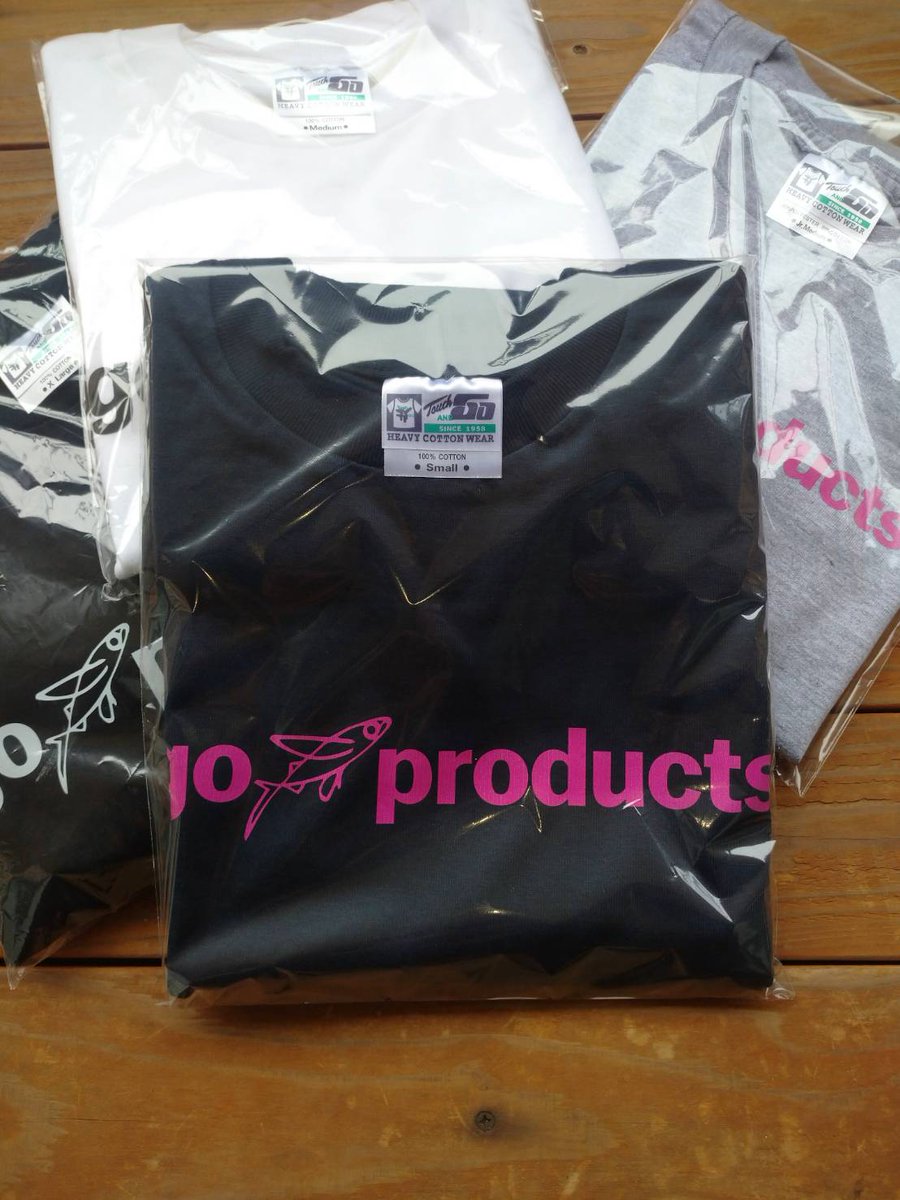 ago_products's tweet photo. 間もなく発売予定の【agoproducts】10th anniversary new logo 『long sleeve tee shirt』🎵
★ネイビー×ピンクロゴはこんな感じです(^^)
#agoproducts #agopro #アゴプロダクツ #アゴプロ #10thanniversary #10周年記念 #ニューロゴ #new_logo #ロングスリーブティーシャツ #long_sleeve_tee_shirt https://t.co/QMVQuLbSza