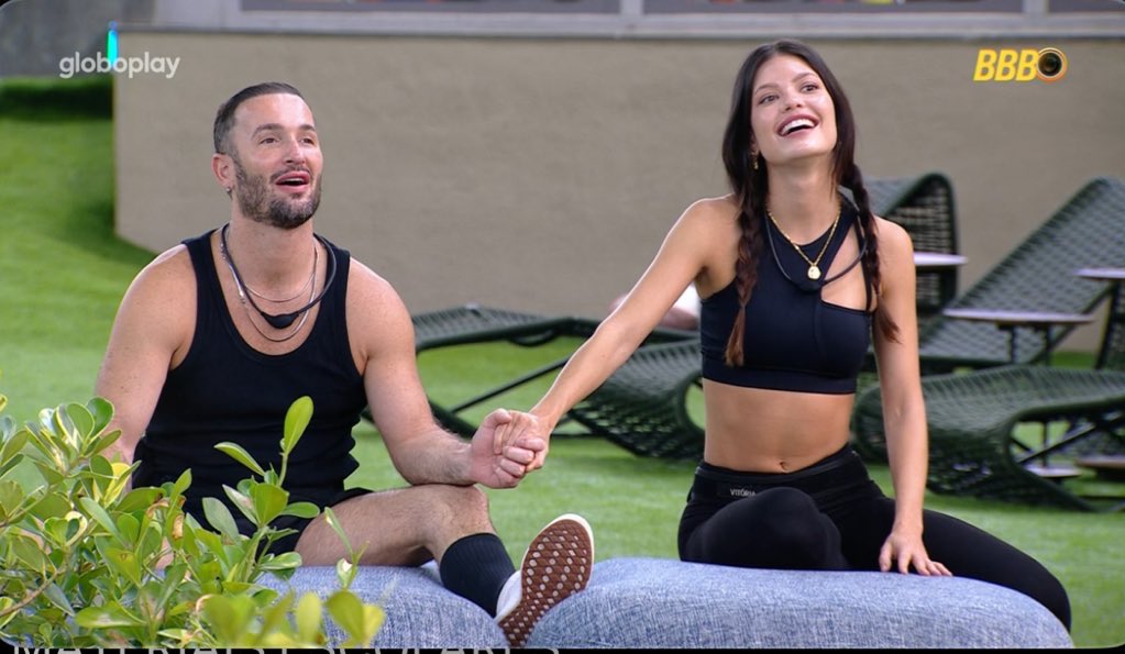 hadcomentaa's tweet image. Vitória e Diego são os personagens mais patéticos que eu já vi hahahahah 
#BBB25| #RedeBBB | #provadolíder