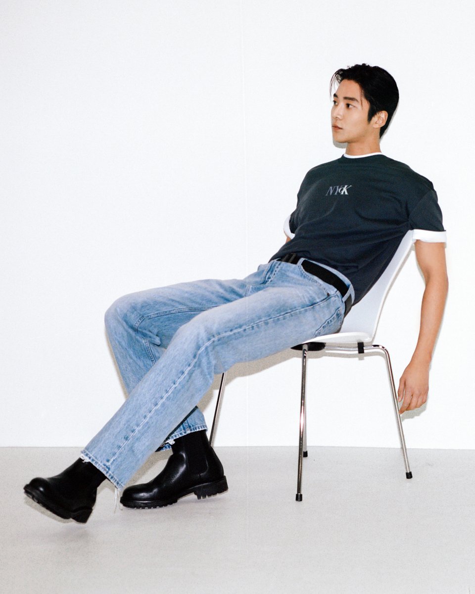 a laidback moment.

Rowoon keeps it casual in the logo tees, doubled up and tucked in.