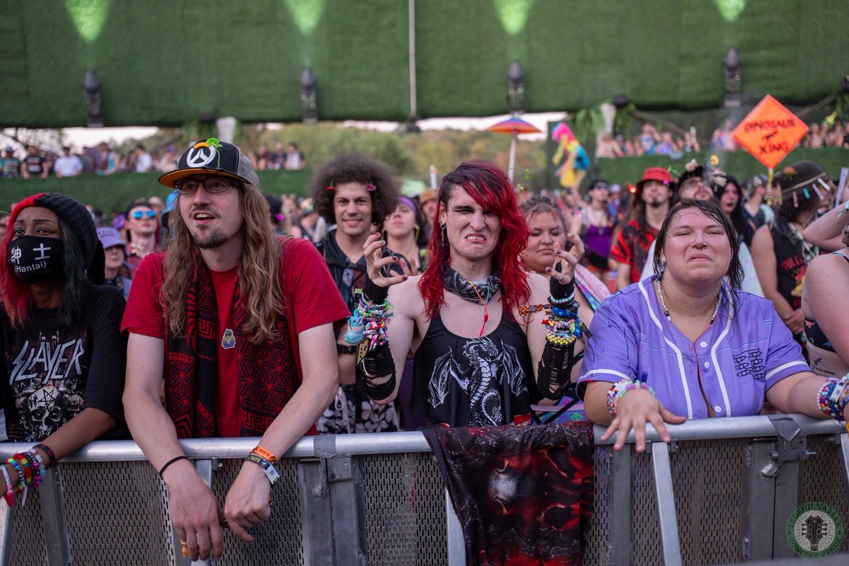 Stickii.IRL 🏳️⚧️ tweet media