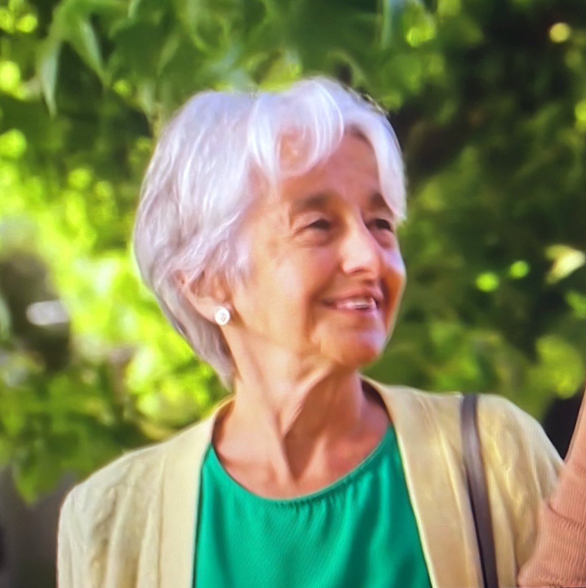 She was acting her ass off in that
Alzheimer’s commercial